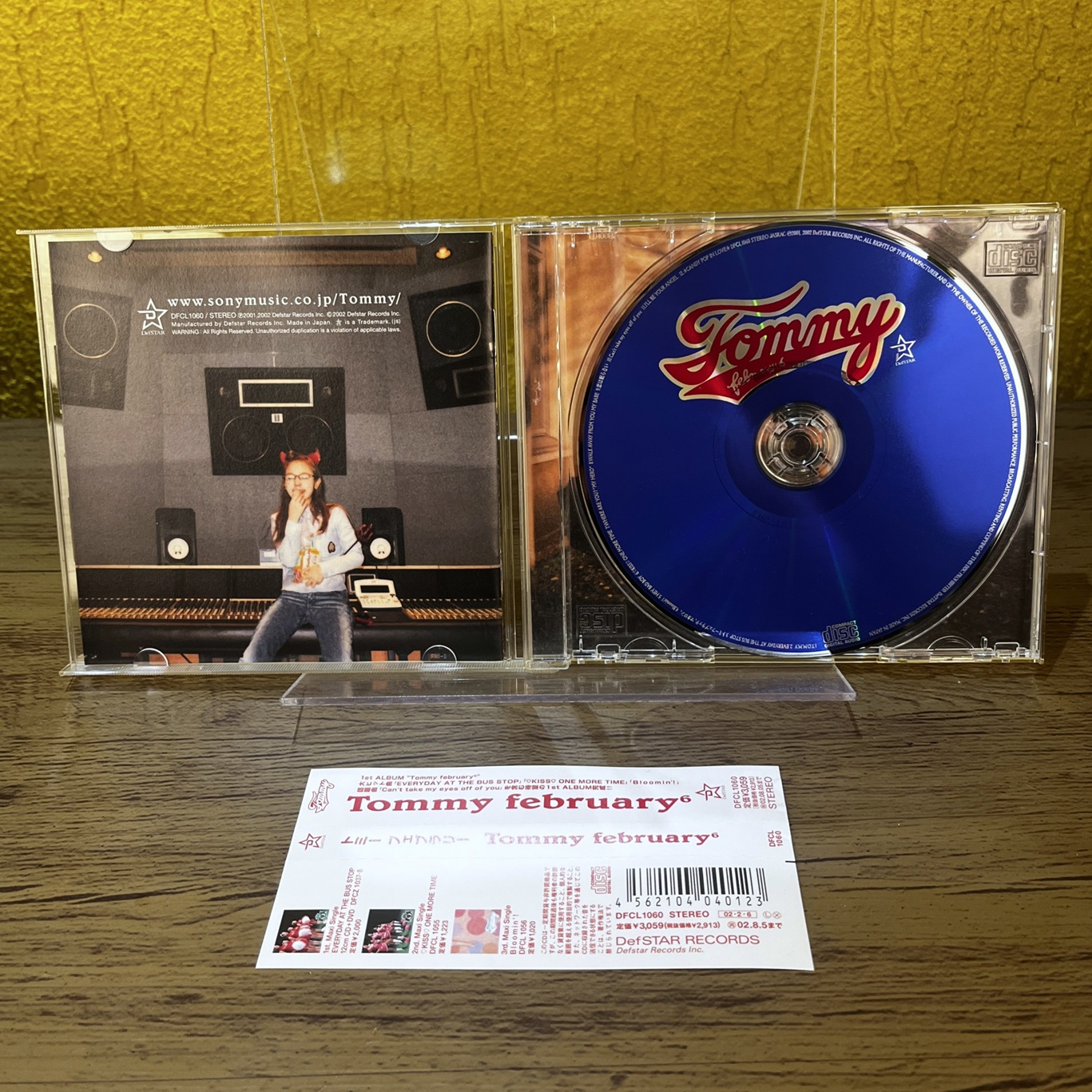 CD Tommy February6 - Imagem 4