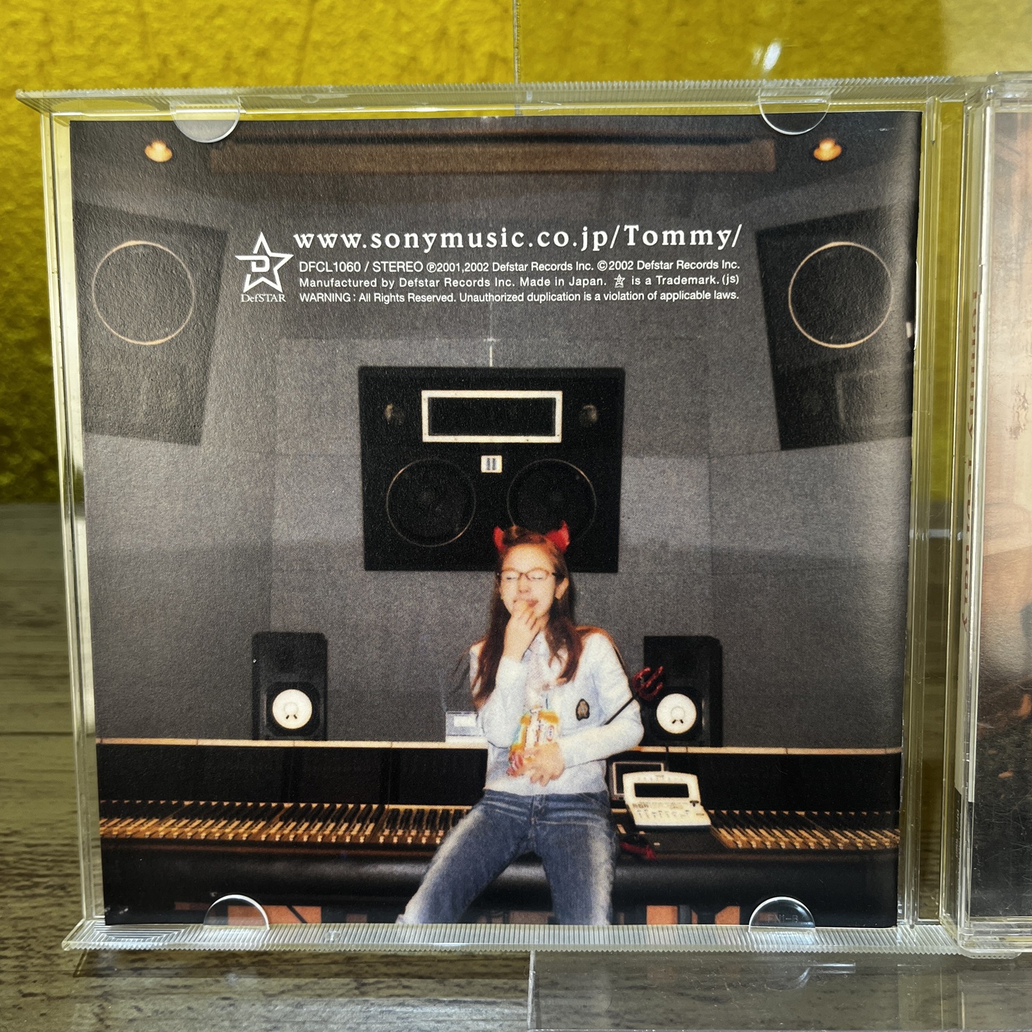 CD Tommy February6 - Imagem 6